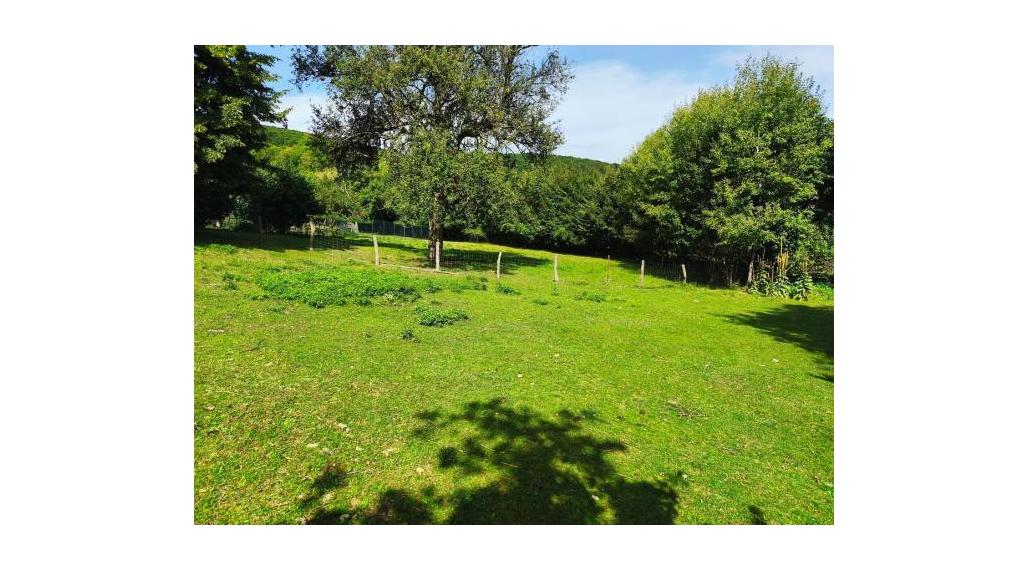 Pekný pozemok v obci Podkylava o výmere 1560m2.