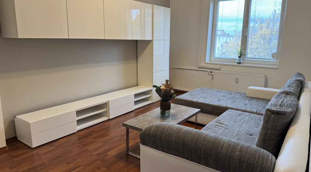 2 izbový pekný byt v centre mesta 56 m2 s pivnicou