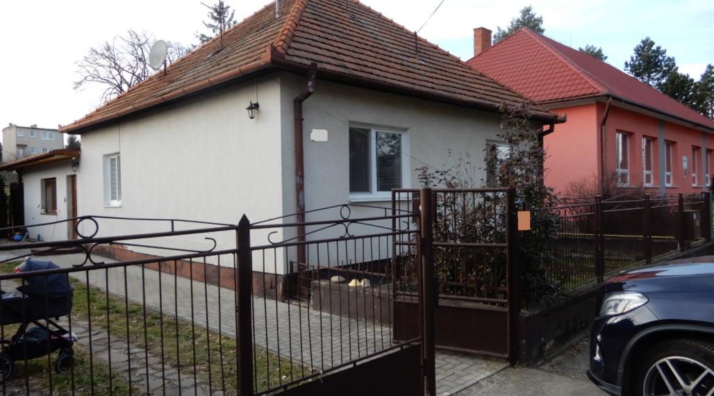 Rodinný dom, 97 m2 altánok,Čierne Kľačany,okr. Zlaté Moravce