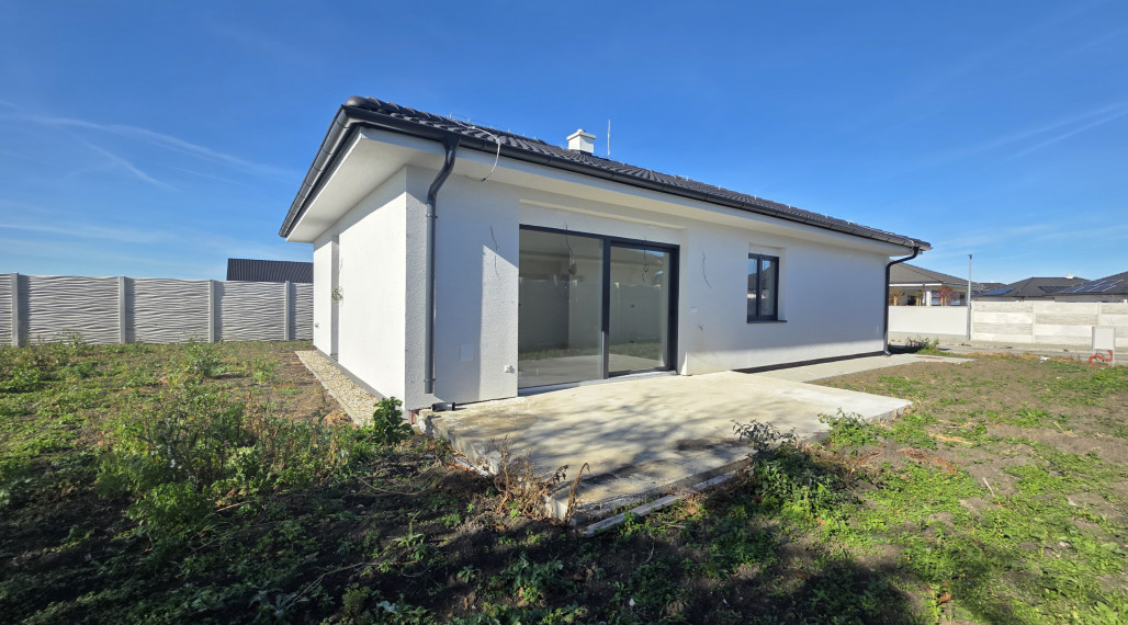 4 izbový rodinný dom 120m2 na pozemku 536m2 Topoľnica