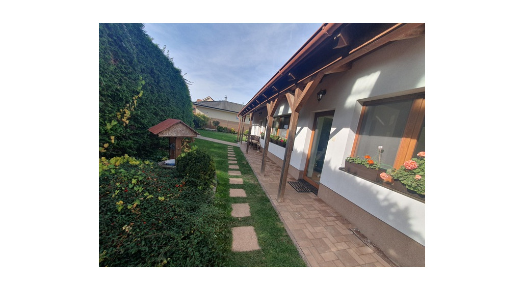 Rezervované Rodinný dom 2izbový+kuchyňa 2057m2 Krakovany