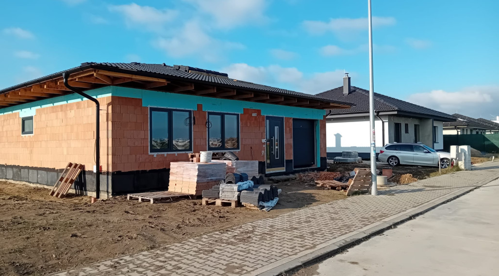 4 izbový bungalov, garáž, 540m2, Hájna ulica, Bernolákovo