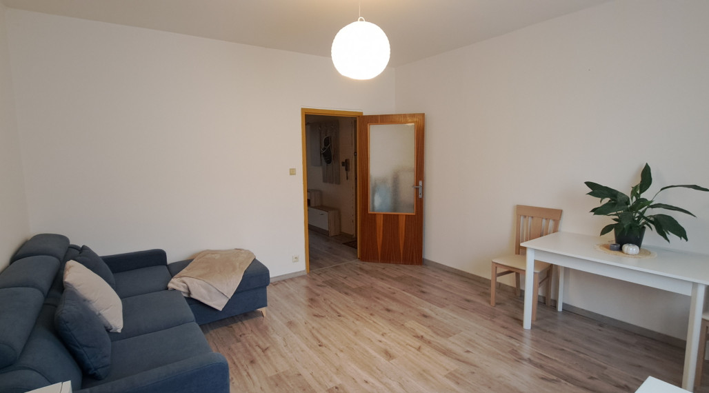 Prenájom 2 izbového bytu v Žiari nad Hronom