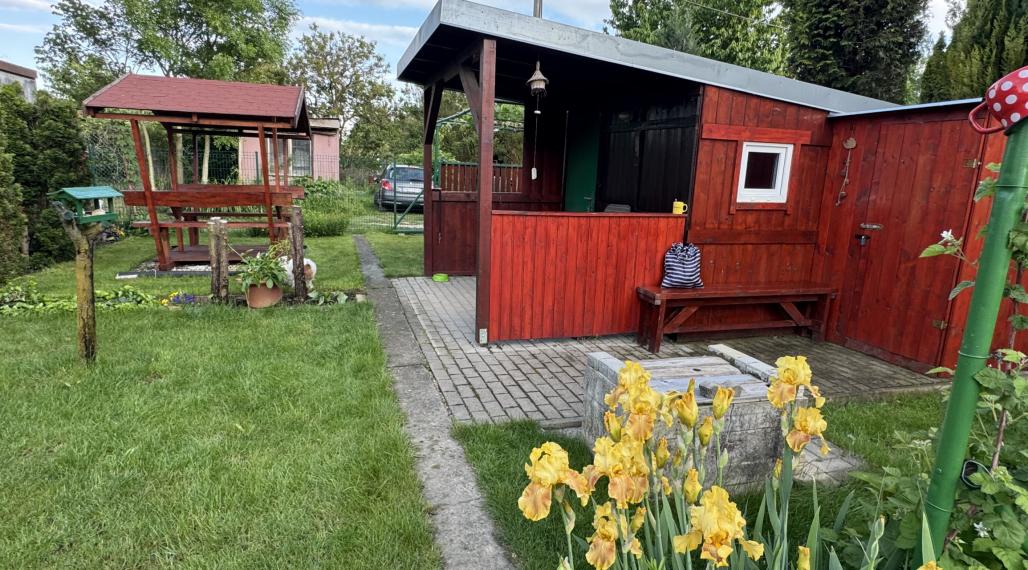 Krásna záhrada v Kráľovej nad Váhom 260 m2 v OV