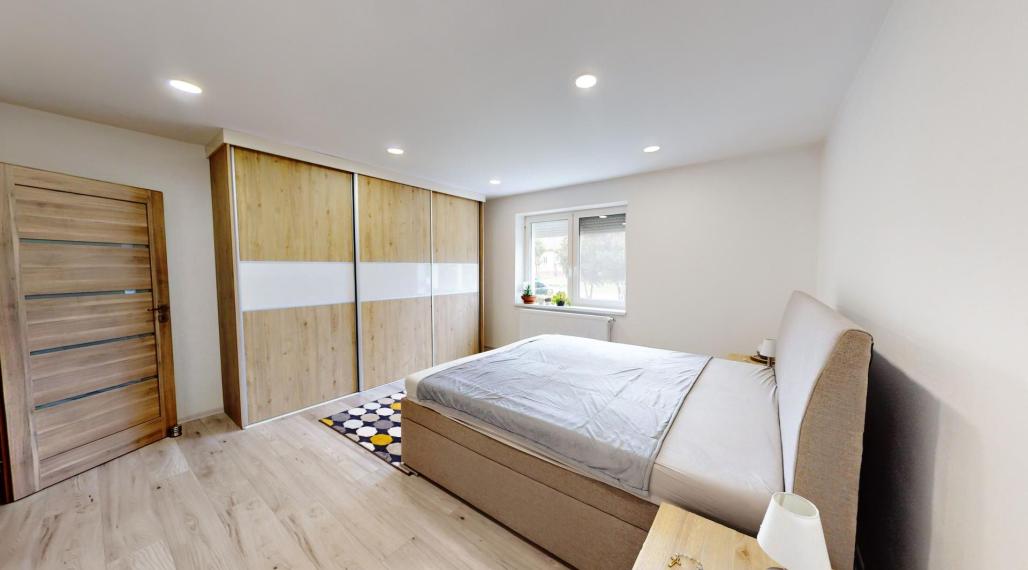 Krásny 4i Rodinný dom 166m2 ,na pozemku 1315m2 Vozokany.