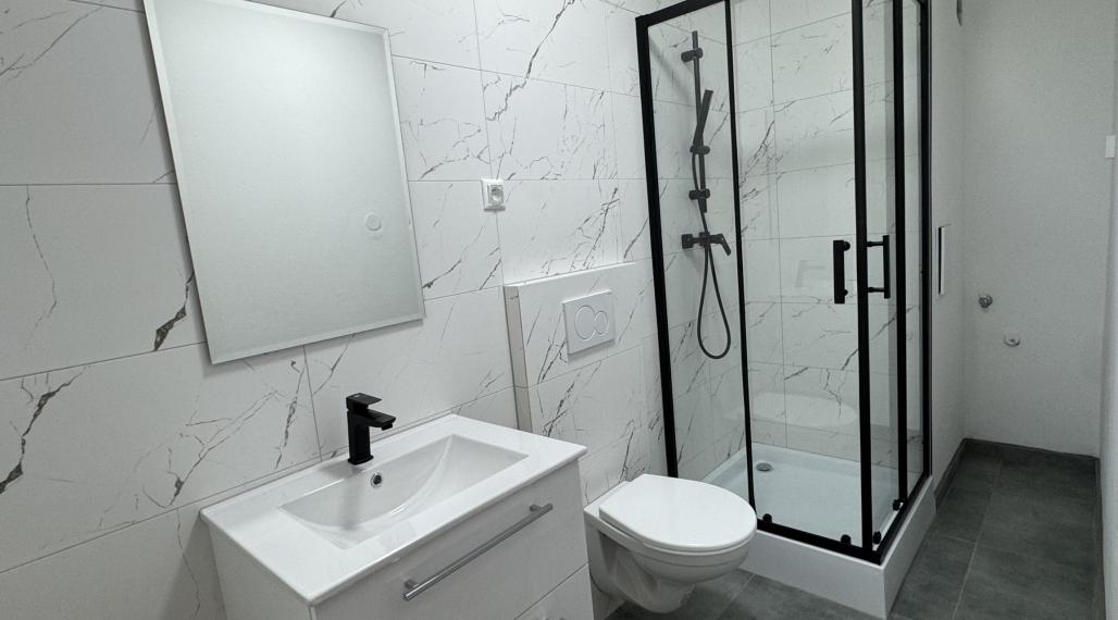 2 izbový byt P.Pazmáňa 50,50 m2, balkón, pivnica, po rekonštrukcii