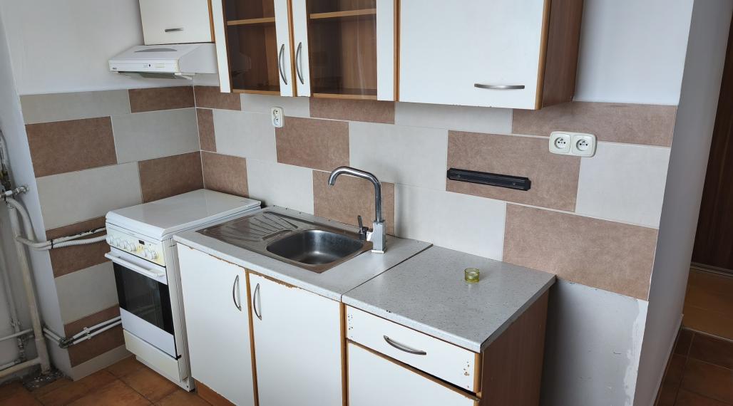 Na predaj 3 - izbový byt v meste Vrbové.