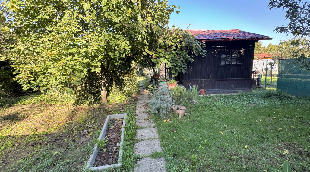 Záhrada 293 m2 v Šali pri tenisových kurtoch