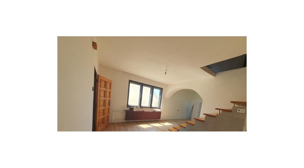 Zaujímavá cena Rodinný dom 6-izbový+(3544m2)Veľké Kostoľany