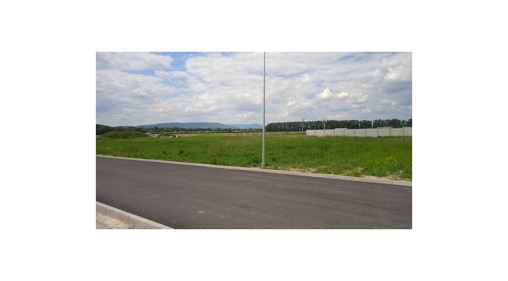 Pozemok pre výstavbu RD 730m2 Hrádok pri Piešťanoch