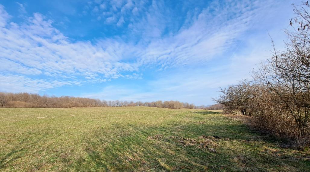 Slnečný stavebný pozemok 1055 m² – Horné Hámre