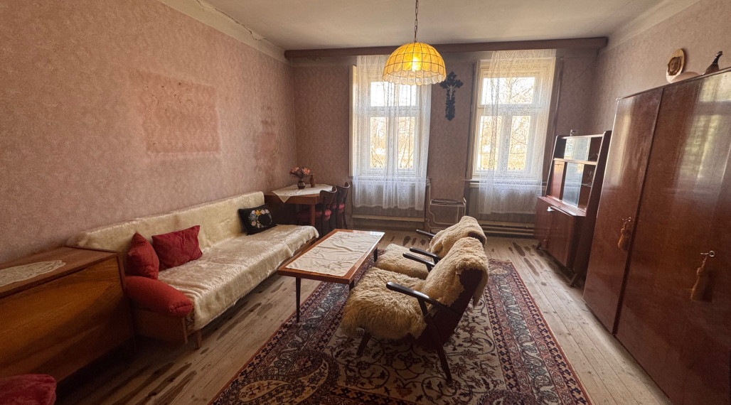 Rodinný dom, pôvodný stav, 1 787m2, Kráľová pri Senci