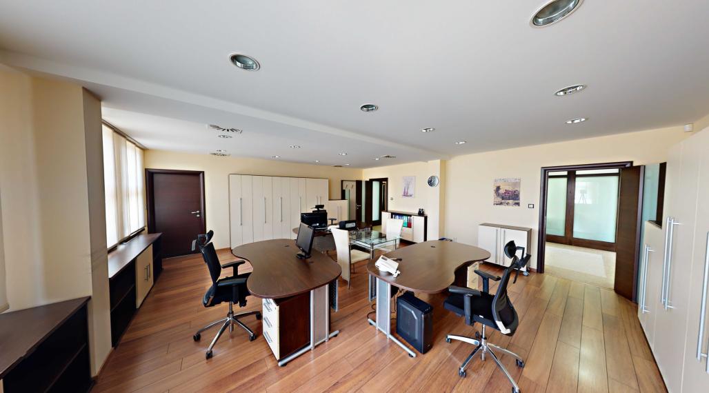 Veľká kancelária na prenájom  55,2 m2 s archívom ul. Jarmočná