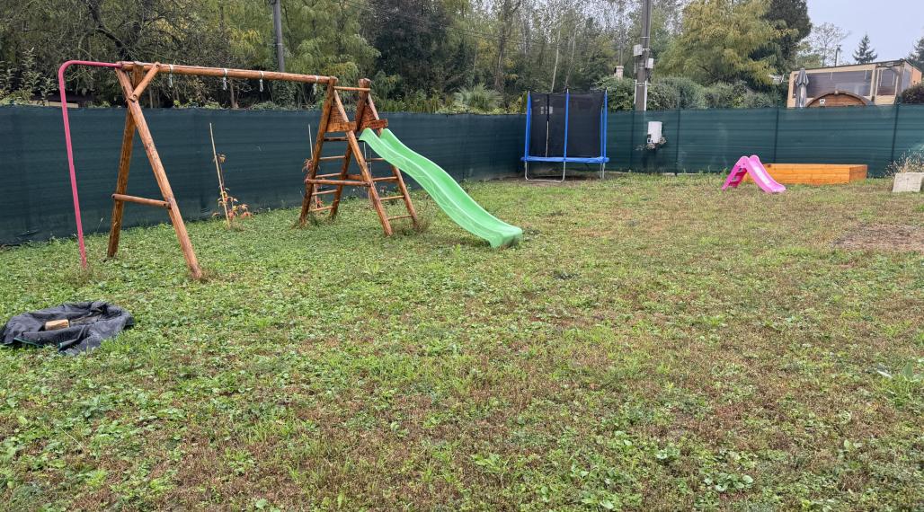 Dvojzáhrada v Kráľovej nad Váhom pri Váhu o výmere 523 m2 EXKLUZÍVNE