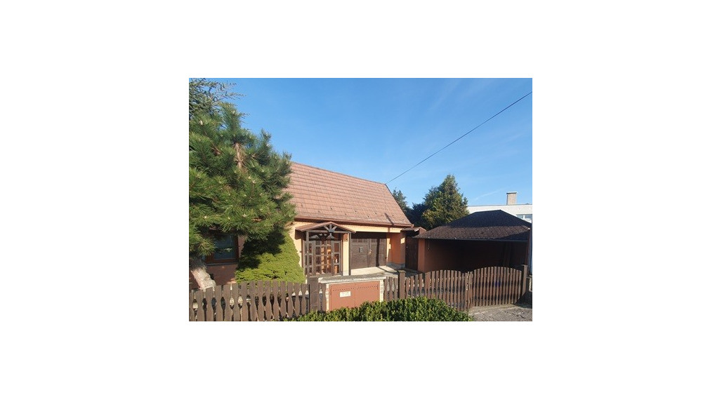 Rodinný dom 5iz.1438m2, terasa, park, záhrada Dubové pri TT