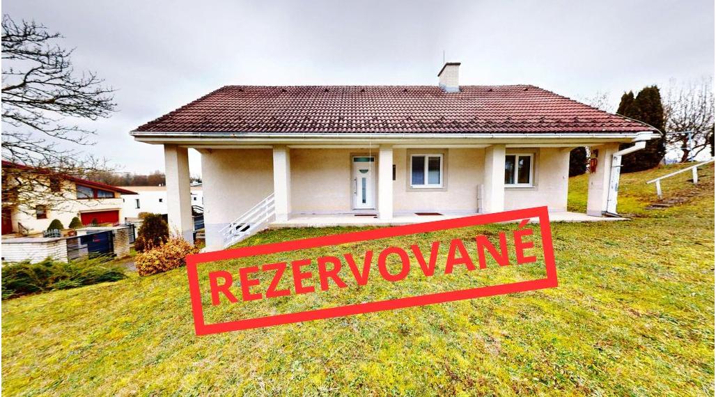 (REZERVOVANÉ) TEHLOVÝ DOM, POZEMOK 784m2, ŽILINA - ROSINKY