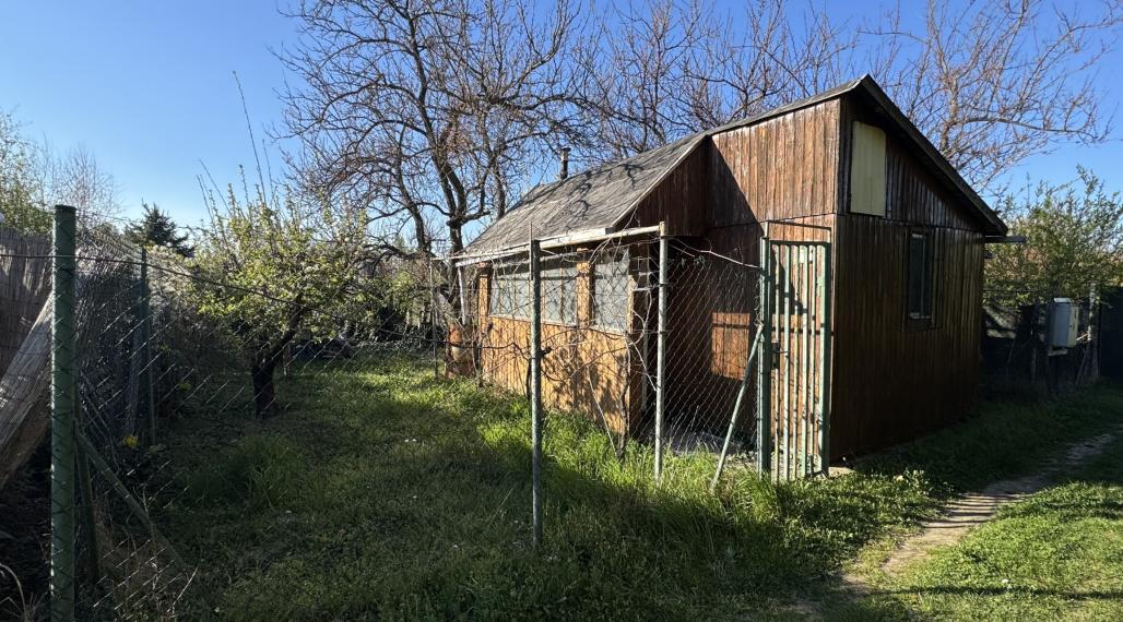 Záhrada na predaj Šaľa pri tenisových kurtoch 298 m2