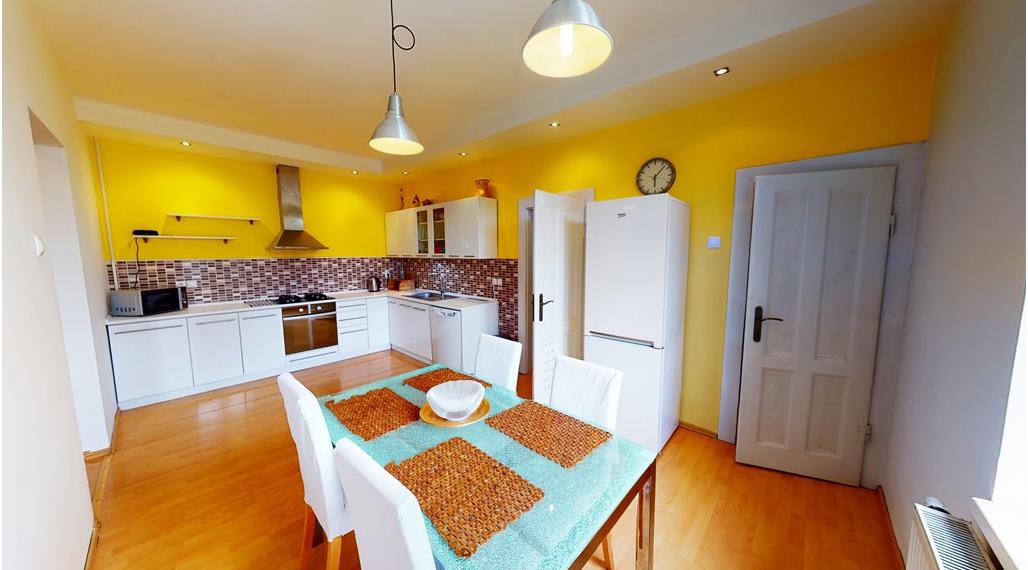 STAROMESTSKÝ 2-IZBOVÝ BYT S BALKÓNOM, 87m2, ŽILINA - CENTRUM