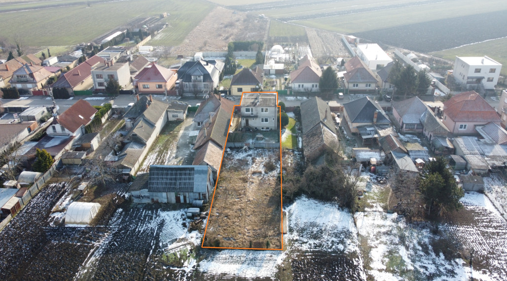 Exkluzívne na predaj  4-izbový poschodový rodinný dom