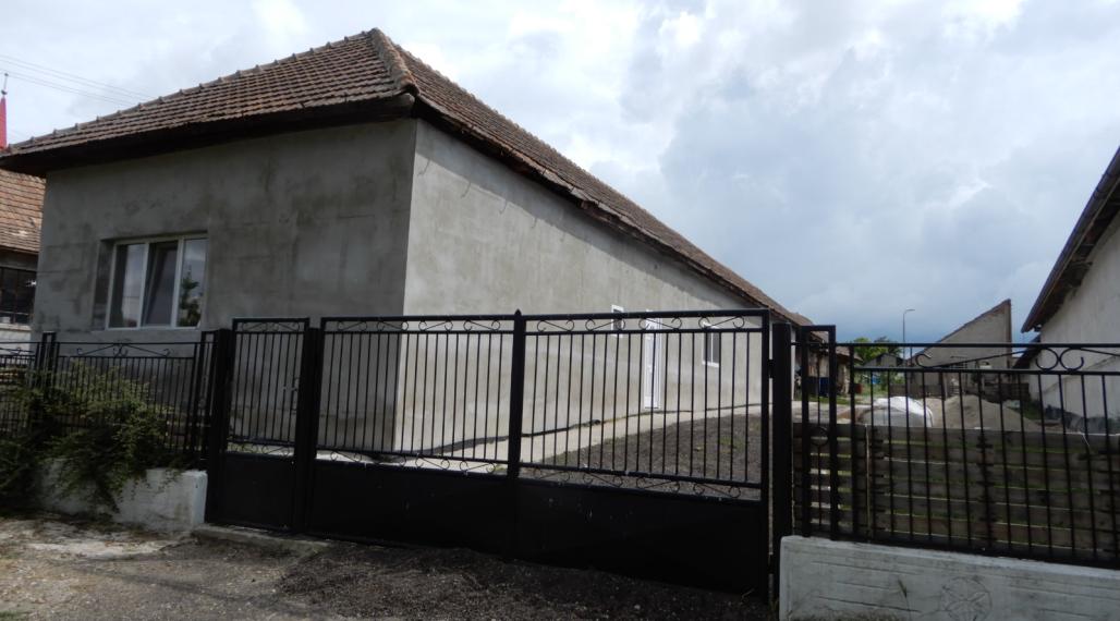 Útulný Rodinný dom, 130 m2, rekonštrukcia, Zbrojníky, okr. Levice