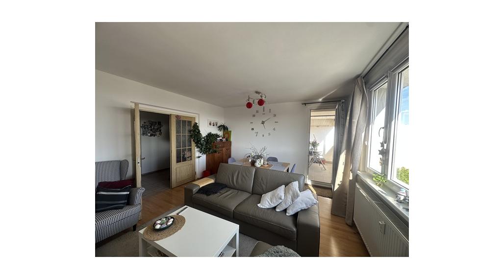 Exkluzívne 3-izb. byt kompl. rekonštr. 65m2 balkón Piešťany