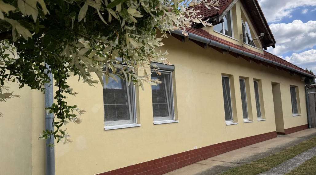 5 izbový rodinný dom v Šali + menší domček pre rodičov