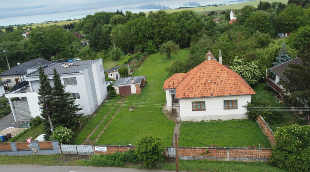 MOŽNÁ DOHODA! ! Rodinný dom, 143 m2, garáž, Kalinčiakovo