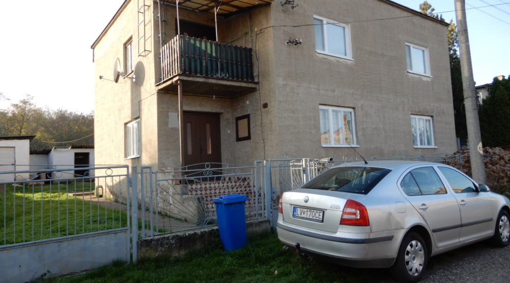 Slnečný rodinný dom, 121 m2, garáž, Pastovce, okr. Levice