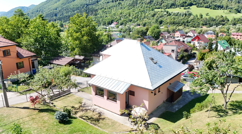 RODINNÝ DOM TERCHOVÁ - VYŠNÉ KAMENCE, POZEMOK 2398 m²