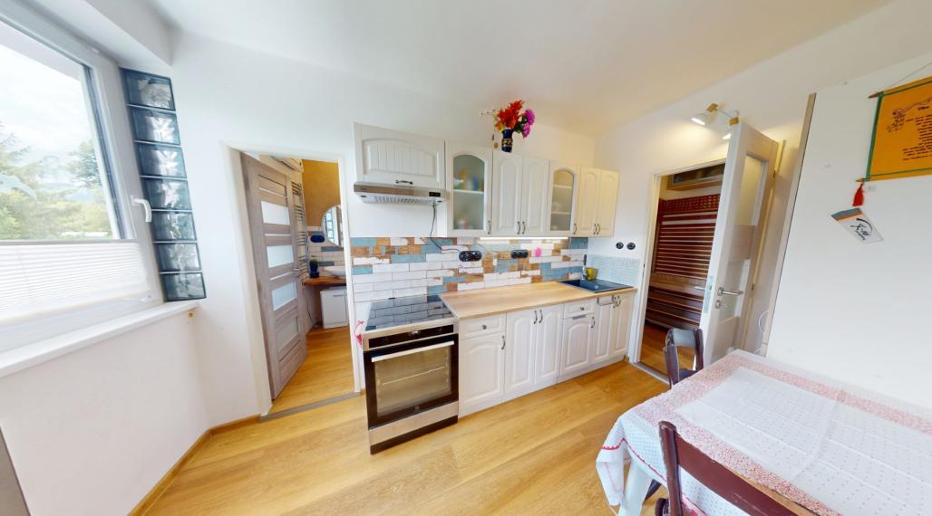 2-IZBOVÝ BYT, 55 m², VEĽKÝ BALKÓN, LIPTOV - MALATÍNY