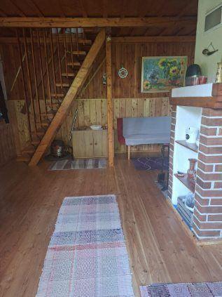 Chata Bojná - časť Liešna o celkovej výmere 1200m2.
