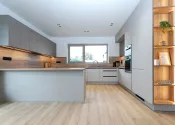 POSLEDNÝ Rodinný dom 4-izb.+záhrada (200m2) Dvorníky pri HC - fotografia 3