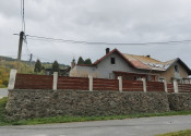 KROMPACHY – RÝCHLY PREDAJ RODINNÉHO DOMU PO POŽIARI | CENU PONÚKNITE VY! - fotografia 1