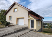 NA PREDAJ! VEĽKÝ RODINNÝ DOM v obci ZÁBORSKÉ pozemok 1060m2 - fotografia 1