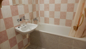 1 izbový byt,46 m2,čiastočná rekonštrukcia,Rybníky V, Levice