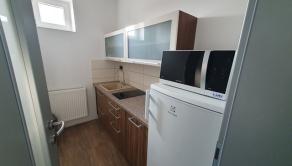 Moderní kancelárske priestory+3izb.byt, Piešťany,Ststaničná