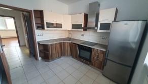 Moderní kancelárske priestory+3izb.byt, Piešťany,Ststaničná