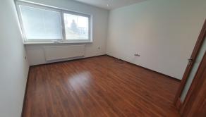 Moderní kancelárske priestory+3izb.byt, Piešťany,Ststaničná
