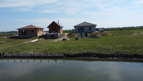 Dom pri jazere - 4 izbová novostavba Trstice- Znížená cena