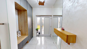 4-izb. zariadený rodinný dom 1241m2 Dvorníky pri Hlohovci,