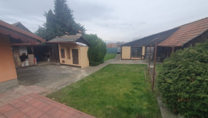 Rodinný dom 5iz.1438m2+garáž+4x parkov. Dolné  Dubové pri TT