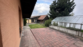 Rodinný dom 5iz.1438m2+garáž+4x parkov. Dolné  Dubové pri TT