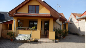 Pekný rodinný dom,143  m2,kompletná rekonštrukcia,Želiezovce