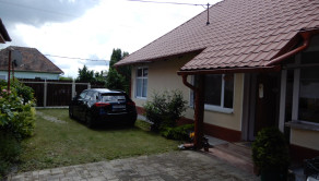 REZERVOVANÉ. Útulný rodinný dom, 130 m2, Hronské Kľačany, okr. Levice