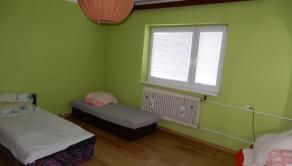 Slnečný rodinný dom, 121 m2, garáž, Pastovce, okr. Levice