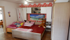 Útulný rodinný dom, 13 m2, garáž, letná kuchyňa, Veľké Ludince, okr. Levice
