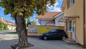 Prenájom! Obchodné,  priestory,  Moyzesova, Senec