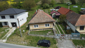 Útulný rodinný dom, 130 m2, garáž, Malé Kozmálovce, okr. Levice