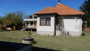 MOŽNÁ DOHODA! ! Rodinný dom, 143 m2, garáž, Kalinčiakovo
