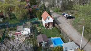 Exkluzivne na predaj Chata s Bazénom v Kráľovej nad Váhom